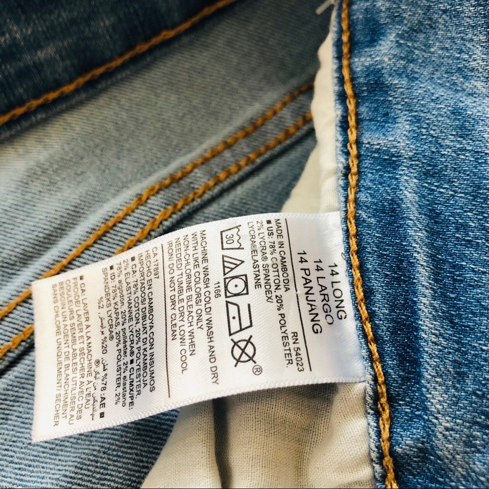 🆕Old Navy Super Skinny Jeans Mid-Rise - Picture 8 of 8